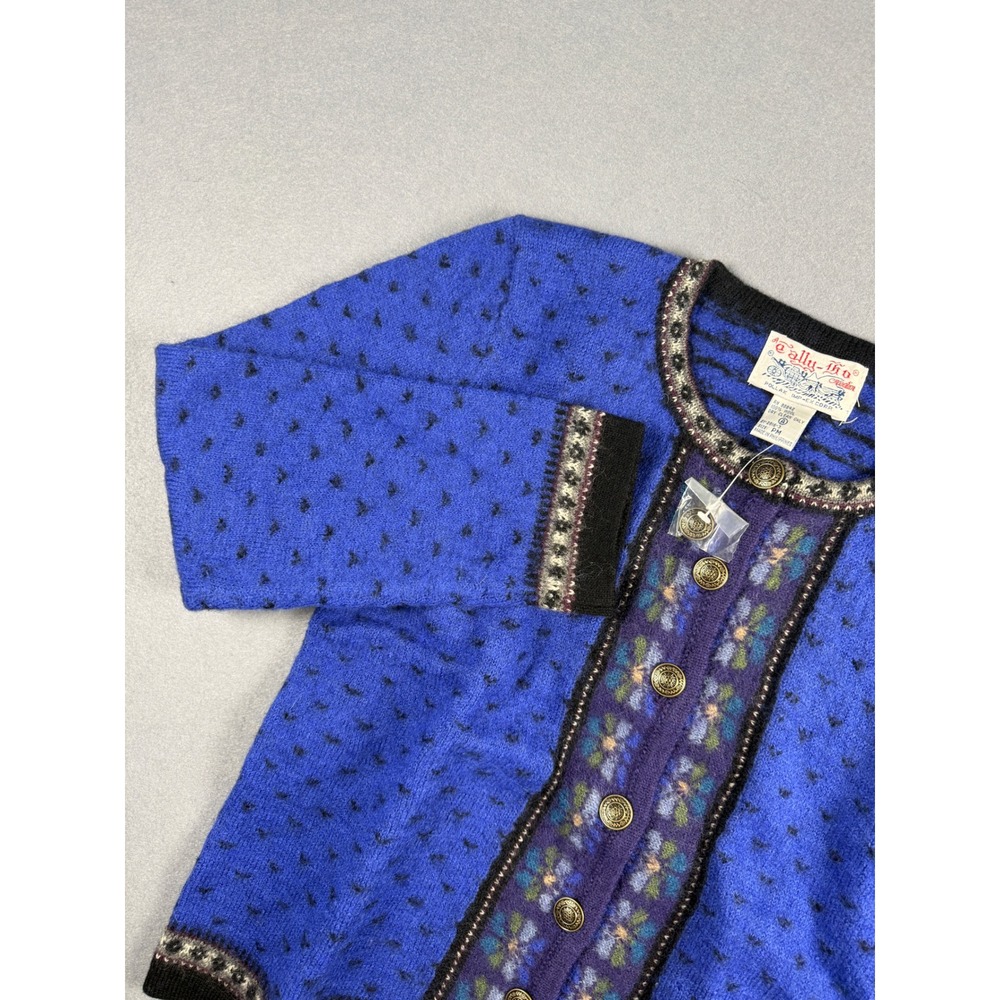 Tally-Ho Vintage 100% Wool Cardigan Sweater Blue Floral Crest Buttons PM